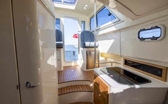 Orkney Boats Pilothouse 25