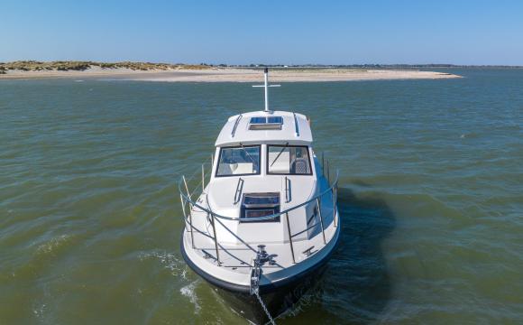 Orkney Boats Pilothouse 25